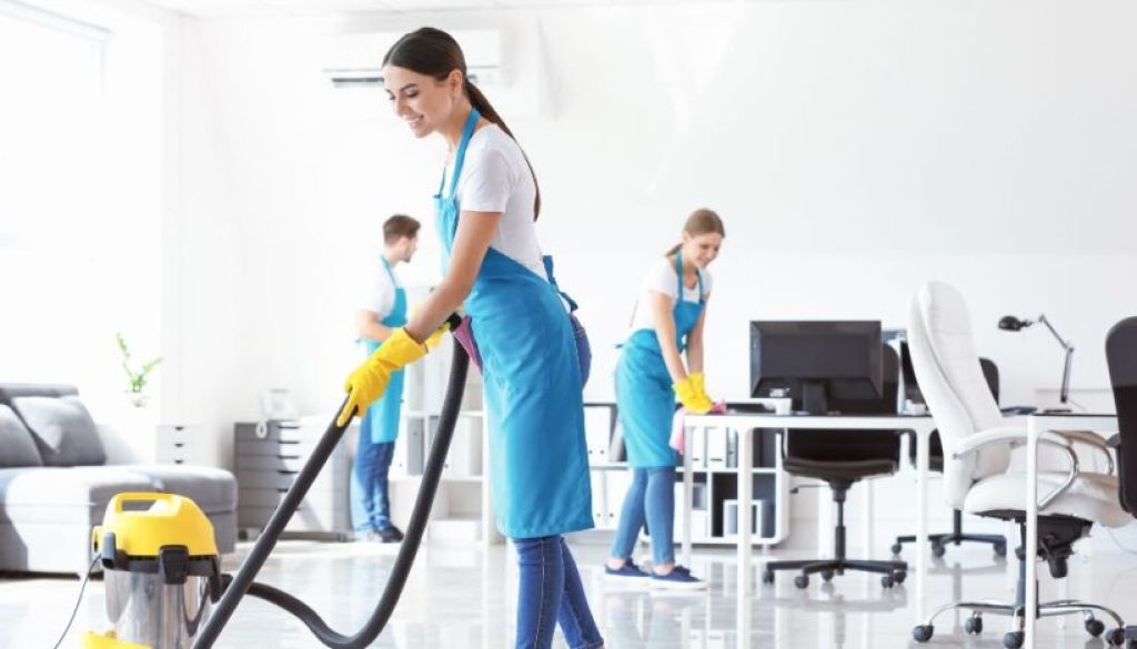 Smart Cleaning Tips for Cost and Efficiency